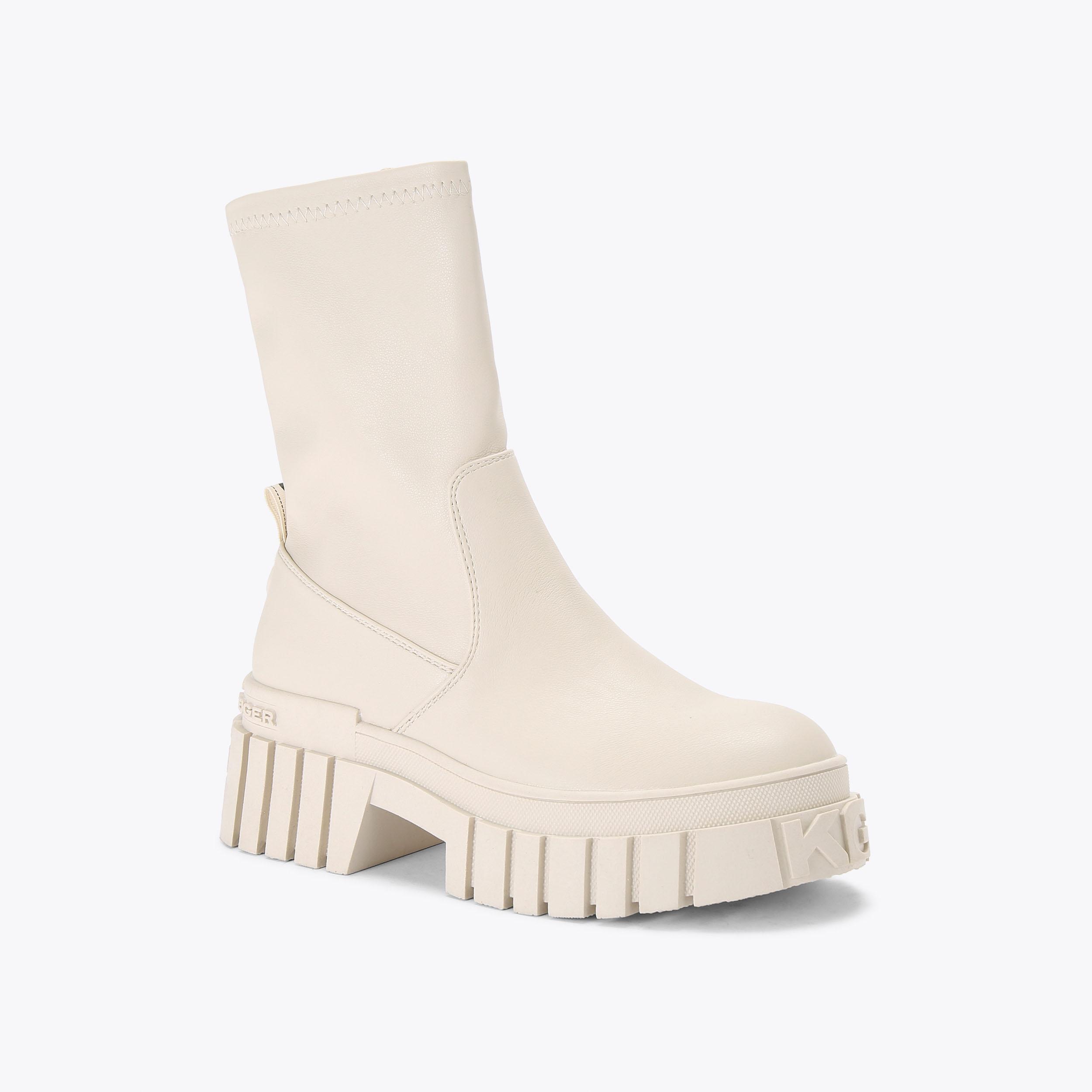 tegan-sock-white-polyurethane-