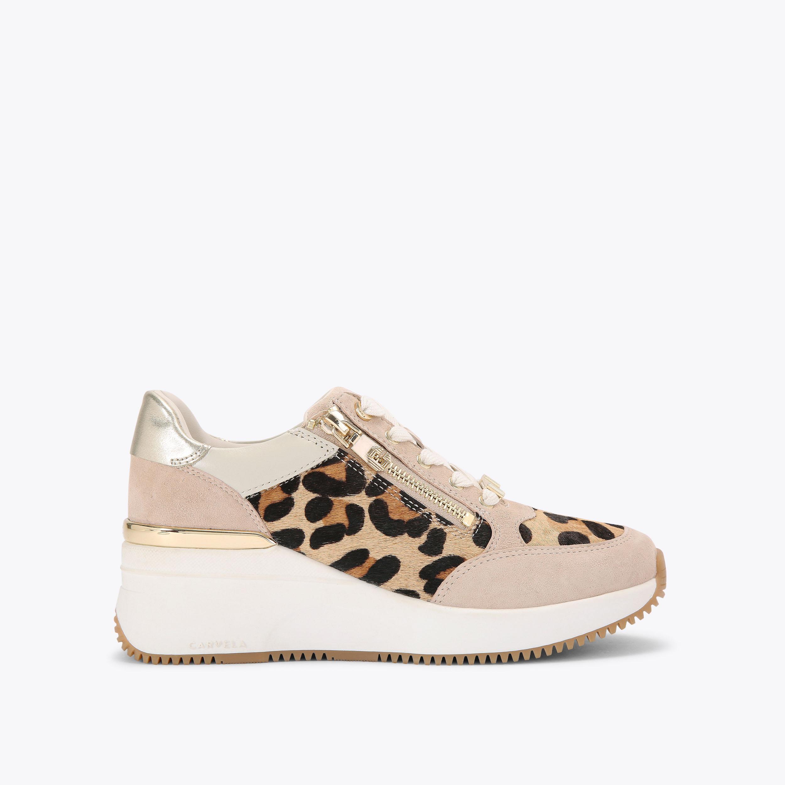 サラセーヌ SKYLINE WEDGE SNEAKER Hidden Wedge Heel Sneaker by CARVELA