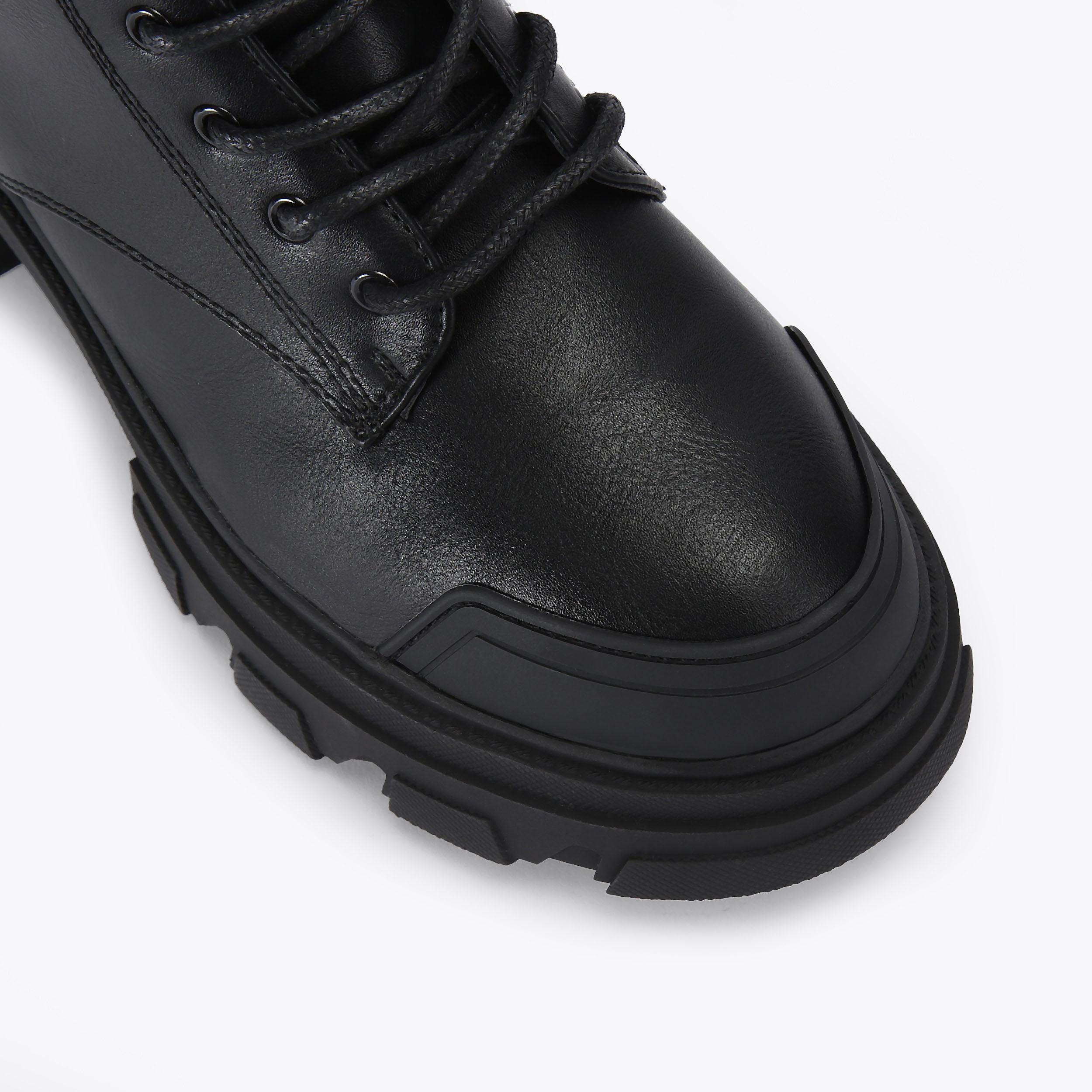 trekker-lace-up2-black-