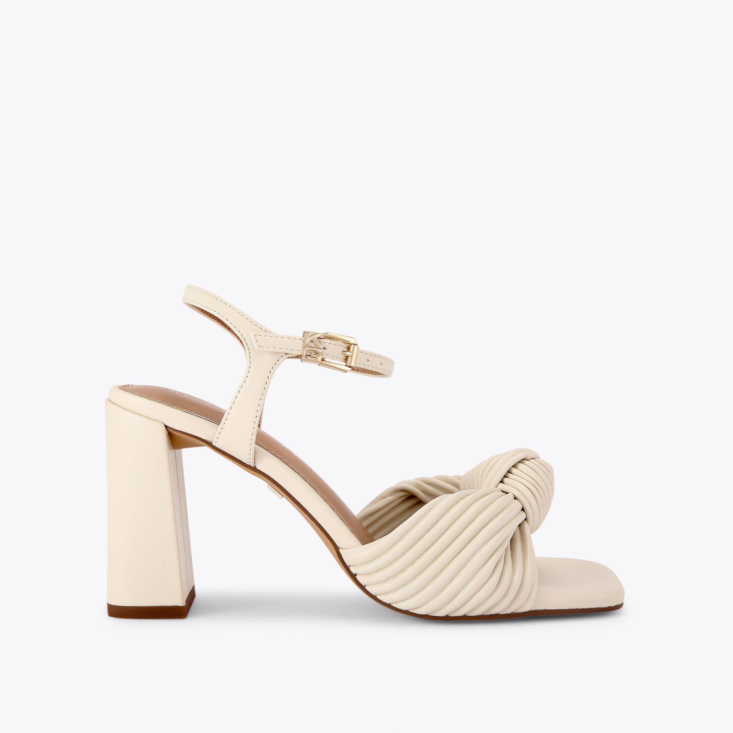 Signet Heel - white