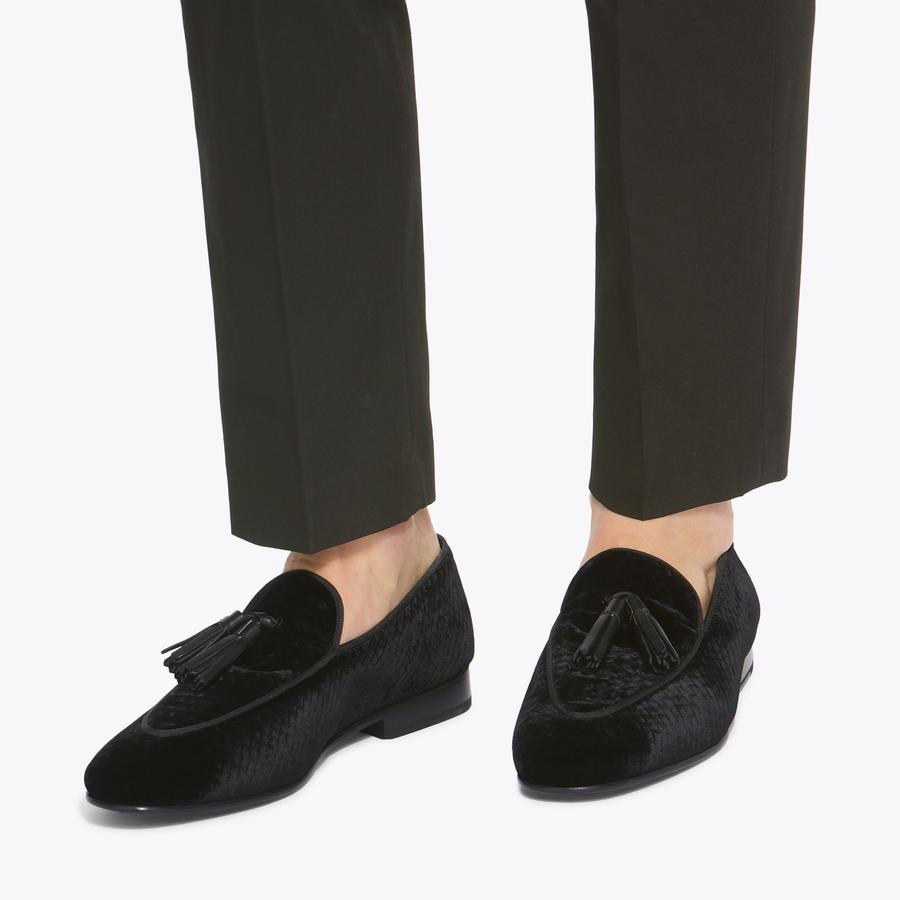 クラシック 184. FURT WANGLER MEMORIAL EDITION BEDFORD TASSEL LOAFER Black Velvet Fabric Loafer by KURT GEIGER LONDON