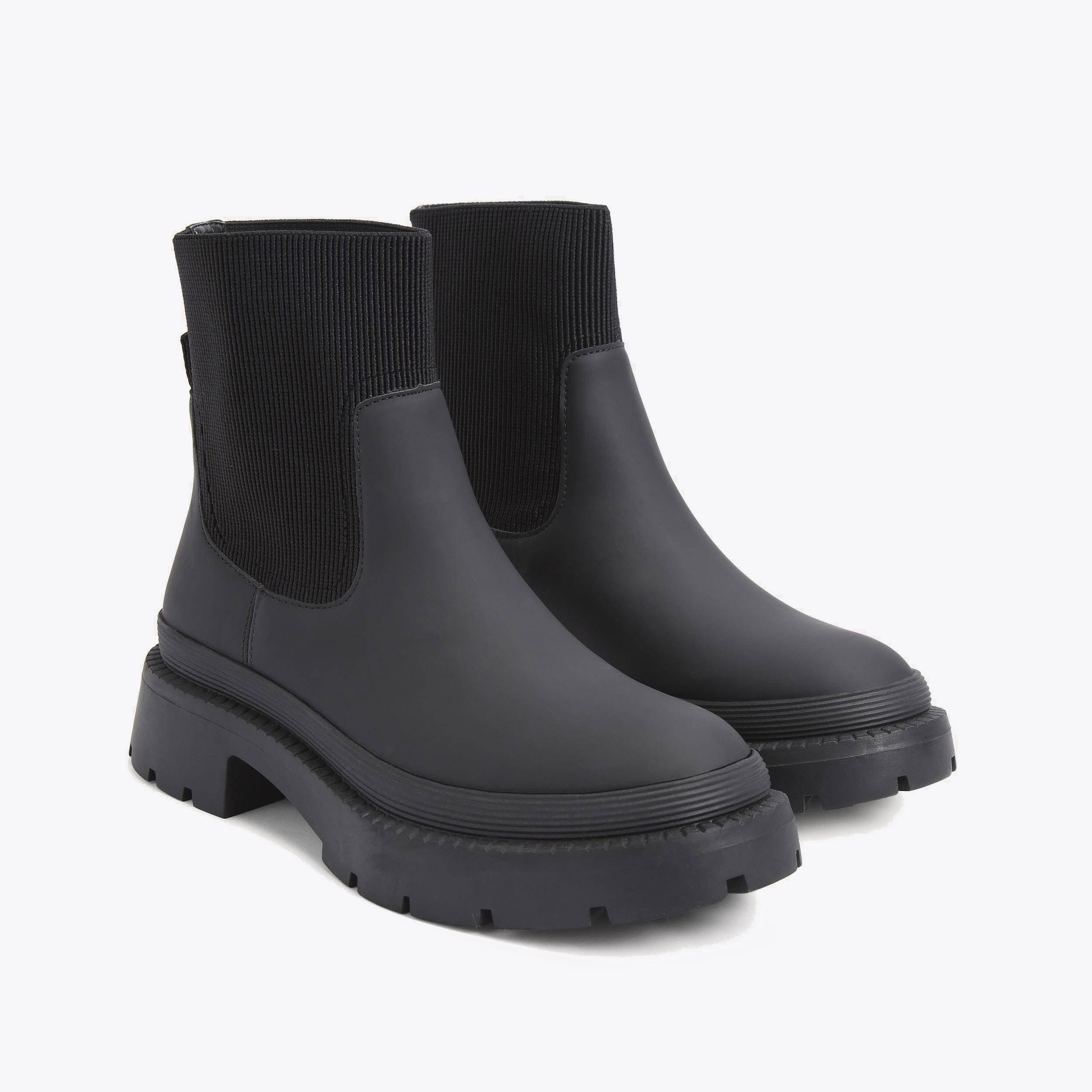 Carvela snore hot sale ankle boots